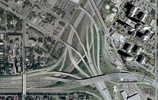 Illustration for article titled The World's 18 Worst Intersections And Interchanges